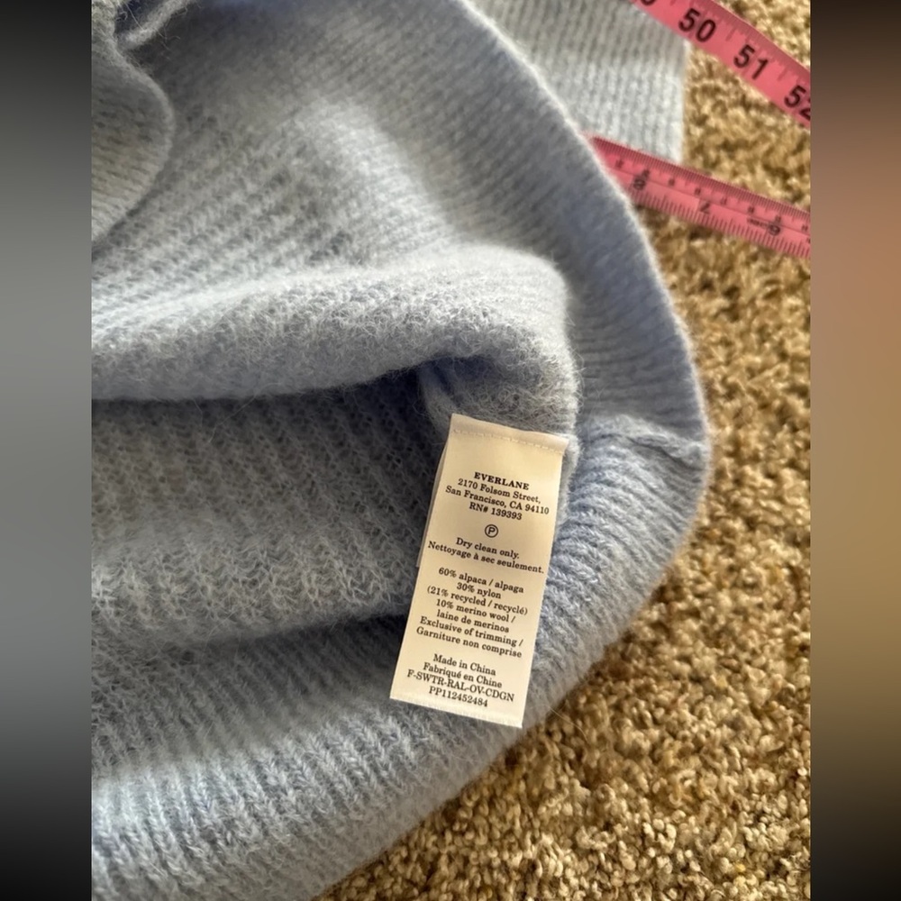 Everlane THE ALPACA OVERSIZED CARDIGAN 
size XXS oversized fits up to a Large - Picture 12 of 12